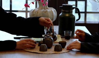 茶香四溢经期好，这些茶饮最养身